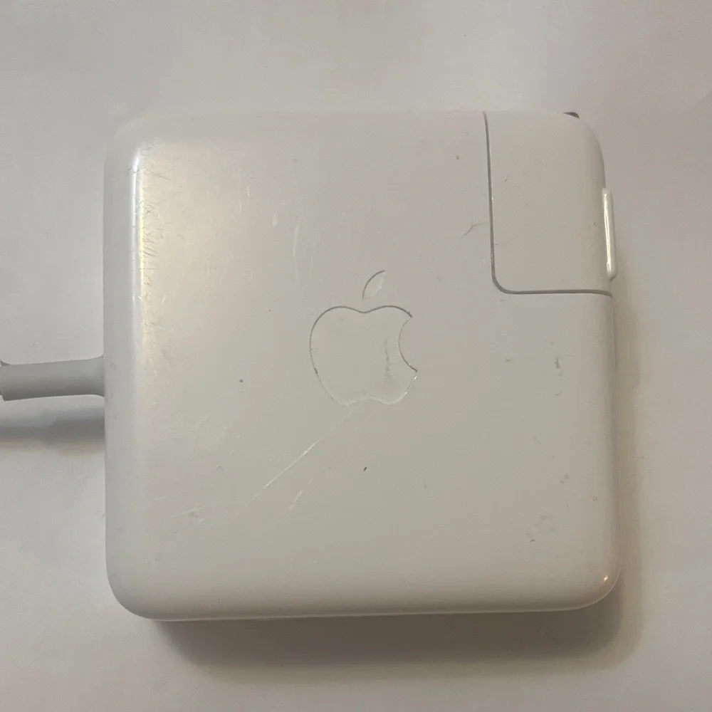 Apple White Power Adapter with Apple Logo 2014 A 1435 White Untested Electronic